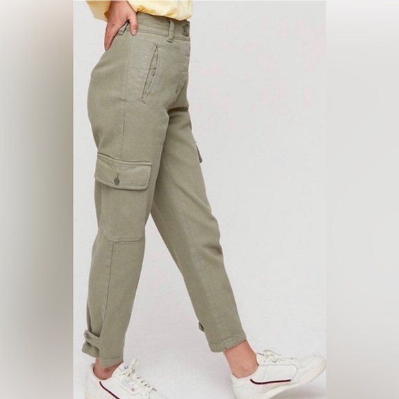 Aritzia Wilfred Modern Cargo Pants - Picture 3 of 12